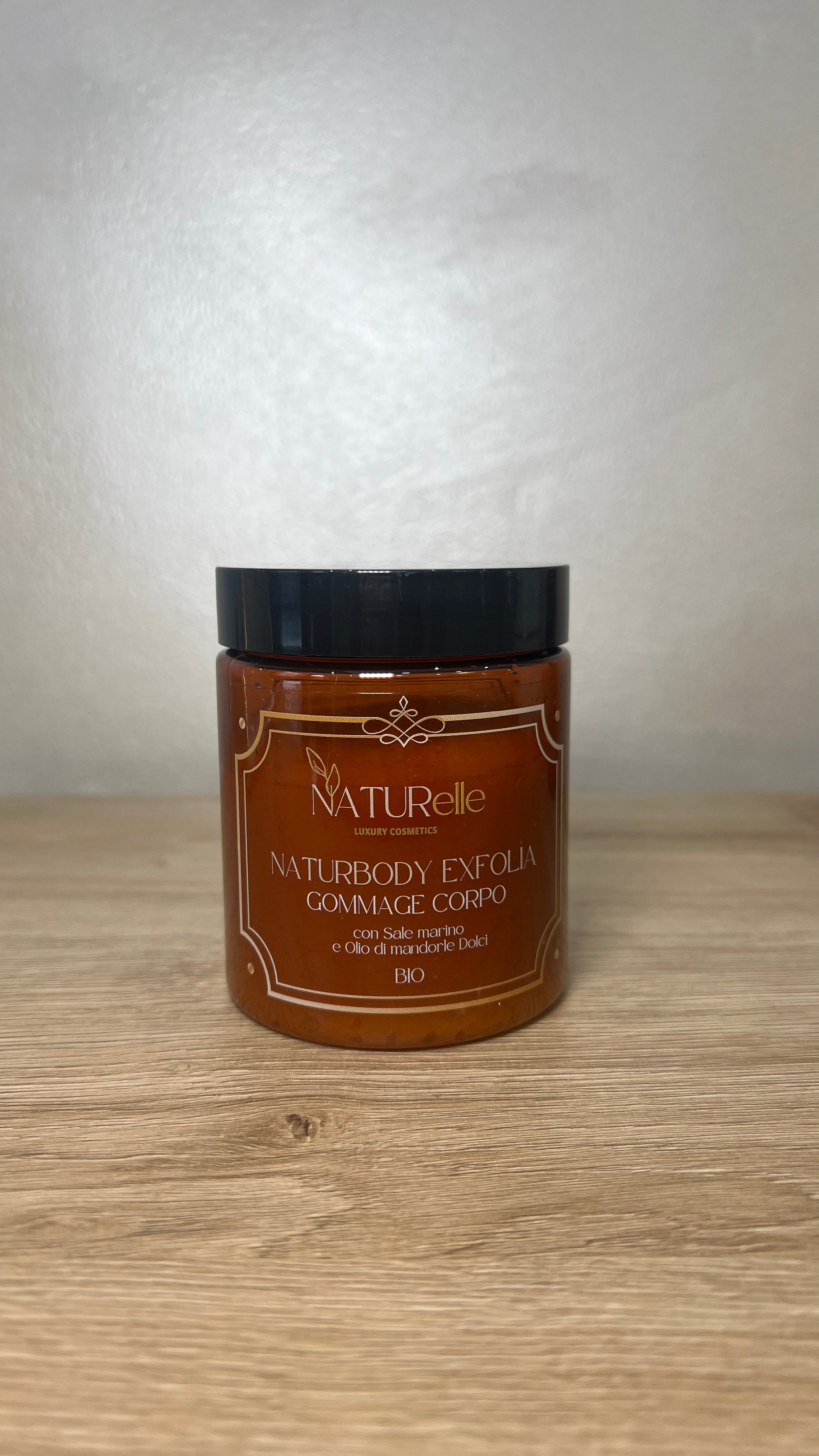 Gommage Corpo Naturelle Exfolia – Esfoliante al Sale e Olio di Mandorle